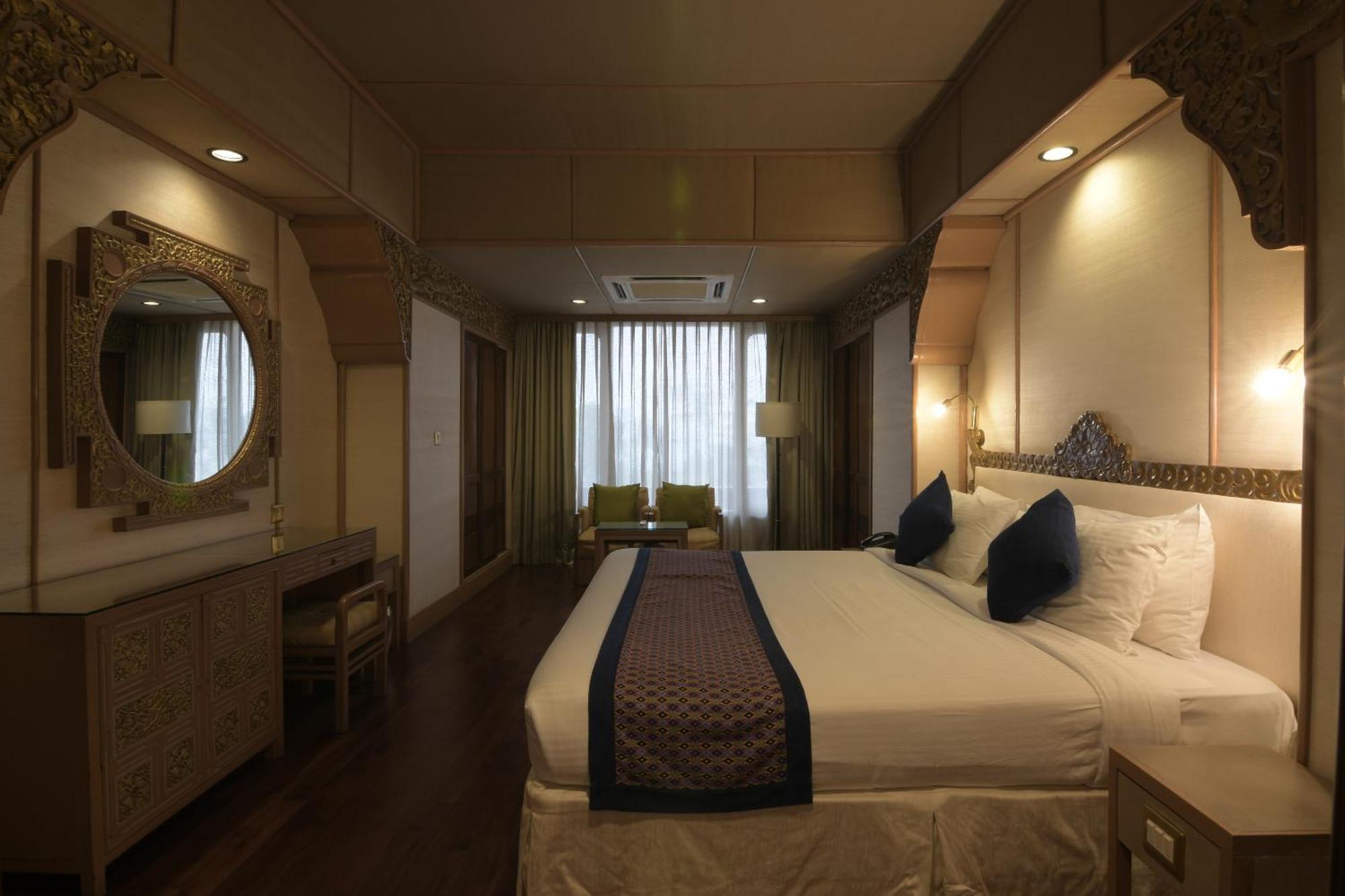 Yak & Yeti Hotel